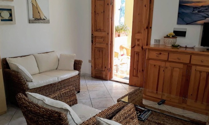 San Giovanni Casa | Casa de vacaciones "Corallo" a 100 m de la playa con jardín y terraza