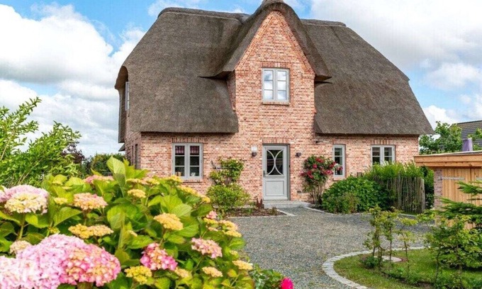 Utersum Casa | Holiday home with 2 bedrooms