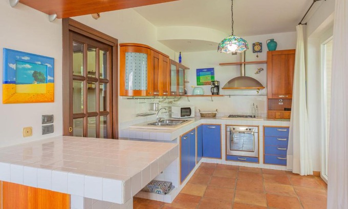 Pineto Casa | Holiday Home Dei Poeti by Interhome