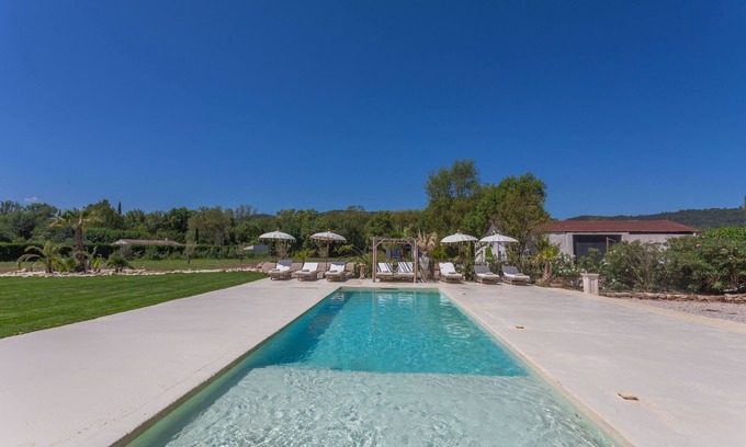 Le Luc Casa | Casa de vacaciones 'Le Mas Montserrat' con vistas a las montañas, Wi-Fi y aire acondicionado