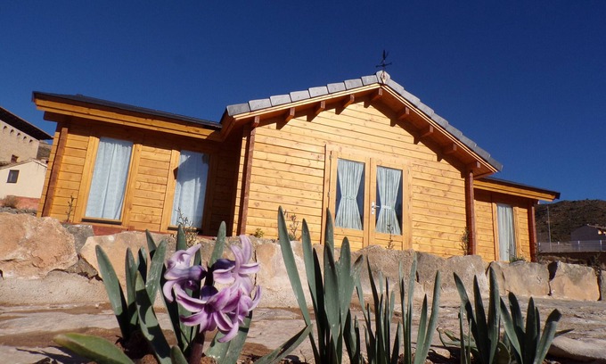 Olocau del Rey Casa | Casa de vacaciones 'El Freginal' con terraza privada y Wi-Fi