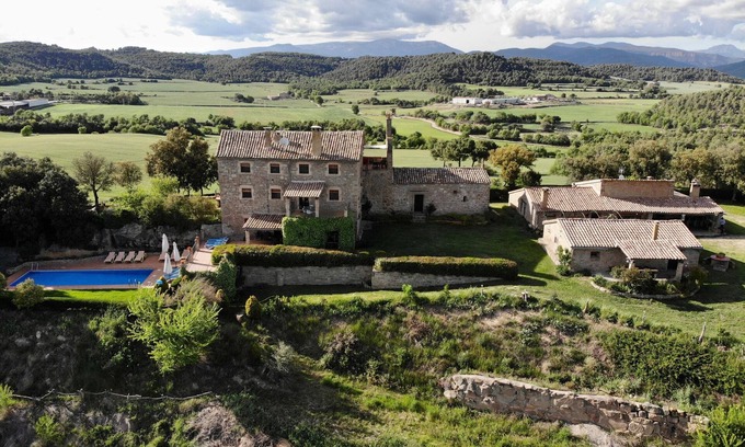 Gargalla Casa | Casa de vacaciones 'El Porxet' con vistas a la montaña, piscina compartida y Wi-Fi