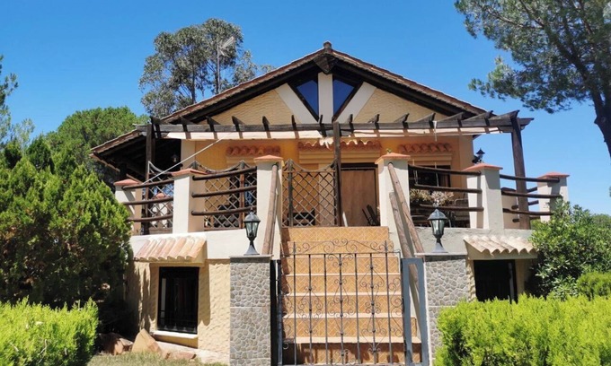 Calanas Casa | Casa de vacaciones 'El Pueblo Apartamento Xl' con vistas a la montaña