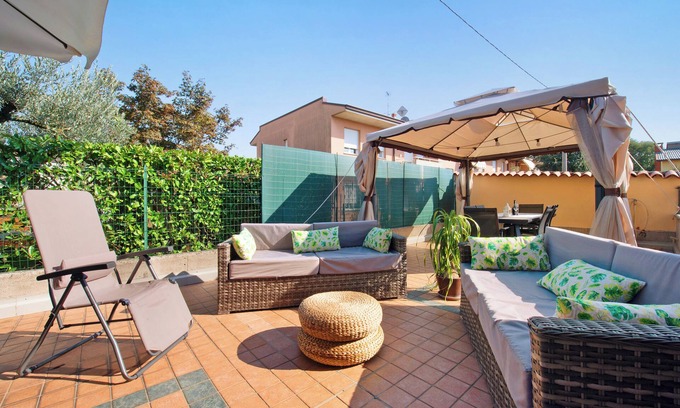 Osio Sotto Casa | Casa de vacaciones 'Elli' con terraza compartida, jardín compartido y Wi-Fi