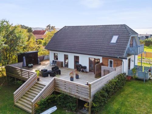 Vibæk Strand Casa | Holiday Home Elmeri - 200m from the sea by Interhome