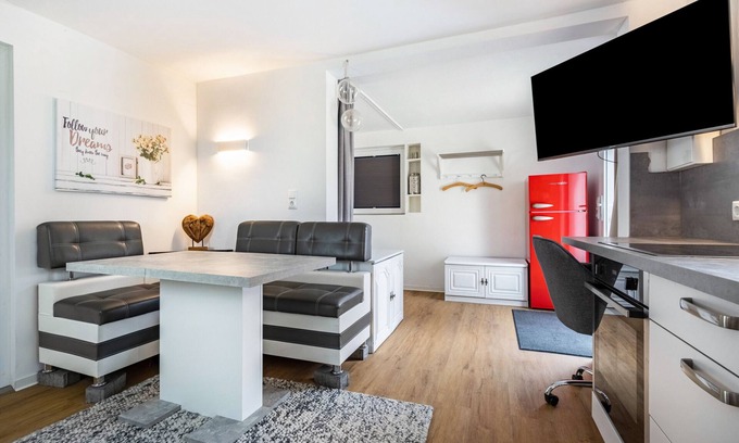 Bad Bodenteich Apartamento | Casa de vacaciones 'Ferienwohnung Am See' con vistas al lago, terraza privada y Wi-Fi