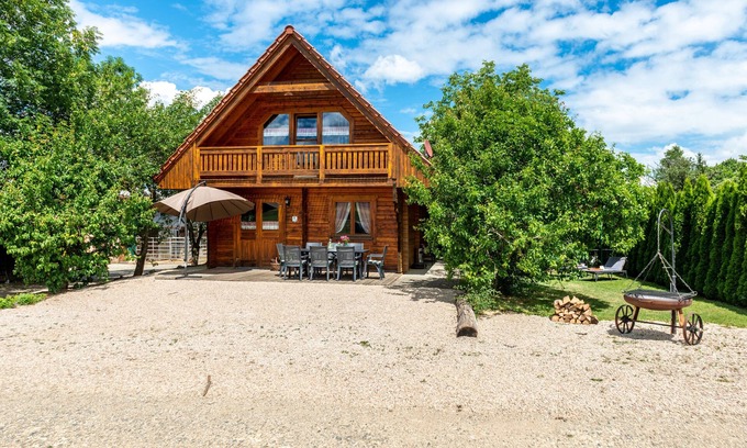 Leibertingen Casa | Casa de vacaciones 'Ferienblockhaus Glocker - Hof' con terraza, jardín y Wi-Fi