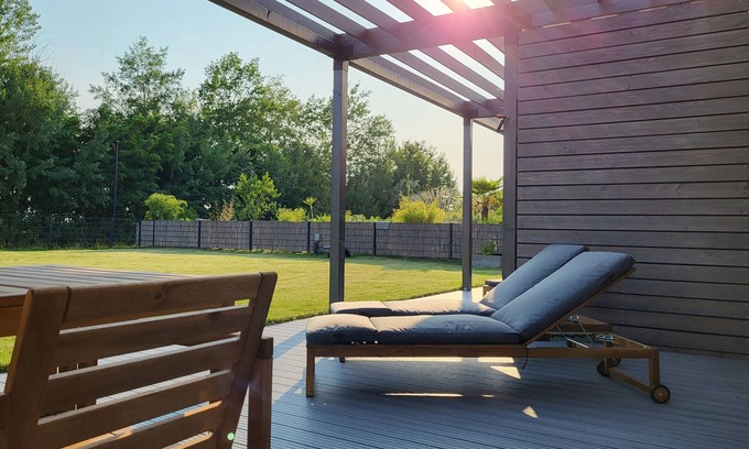Muldestausee Casa | Casa de vacaciones 'Ferienhaus Schlossterrassen 4a' con vistas al lago, terraza privada y Wi-Fi