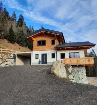 Radstadt Casa | Holiday Home Ferienwohnung Alpenauszeit by Interhome
