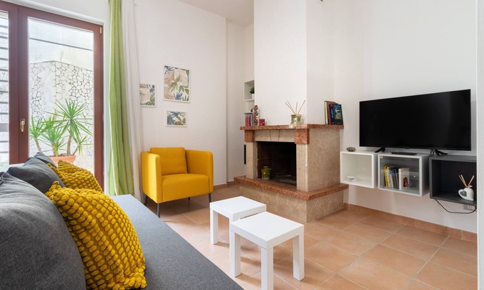 Adelfia Casa | Casa de vacaciones 'Apartamento Fiordiloto' con terraza privada, Wi-Fi y aire acondicionado