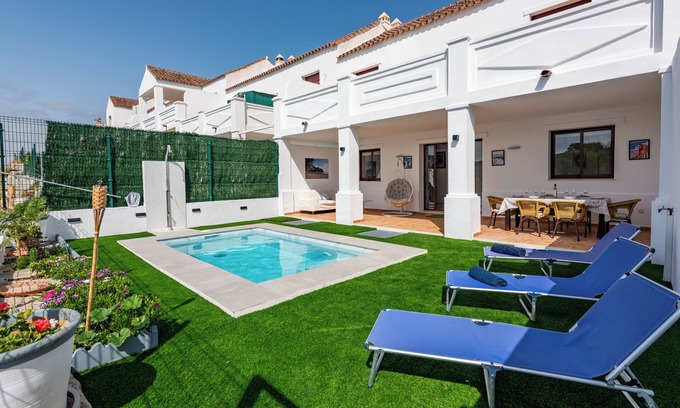 Casares Casa | Casa de vacaciones 'Florida Home' con vistas al mar, piscina privada y terraza privada
