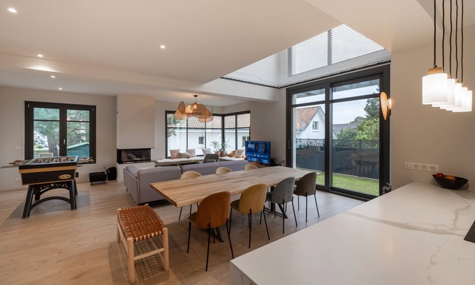 La Baule-Escoublac Casa | Casa de vacaciones 'Moderne À 1km De La Plage' con terraza privada, jardín privado y Wi-Fi
