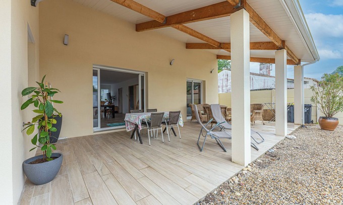 Vendays-Montalivet Casa | Casa de vacaciones 'Villa Eden' con terraza privada, Wi-Fi y aire acondicionado