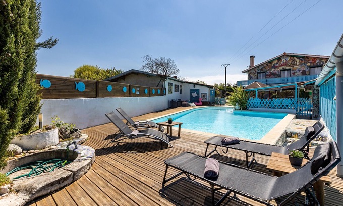 Gaillan-en-Medoc Casa | Casa de vacaciones "Gîte 1 à la Maison Mosaïc" con piscina compartida y Wi-Fi