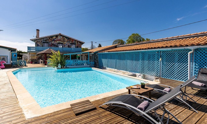 Gaillan-en-Medoc Casa | Casa de vacaciones "Gîte 2 à la Maison Mosaïc" con piscina compartida y Wi-Fi