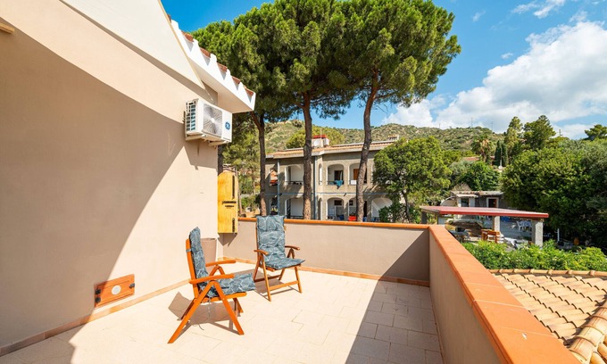 Solanas Casa | Casa de vacaciones 'Giovanna - Relax Beach 80m' con vistas al mar, Wi-Fi y aire acondicionado