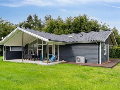 Hoeve Strand Casa | Holiday Home Gisl - 1-3km from the sea by Interhome