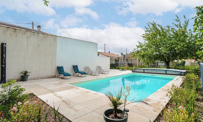 Marennes Casa | Casa de vacaciones 'Gite Les Mouettes' con piscina compartida, terraza compartida y Wi-Fi