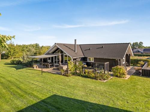 Skovmose Casa | Holiday Home Gret - 700m from the sea by Interhome