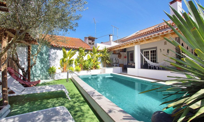 Cartaxo Casa | Casa de vacaciones 'Holi' con piscina privada, Wi-Fi y aire acondicionado