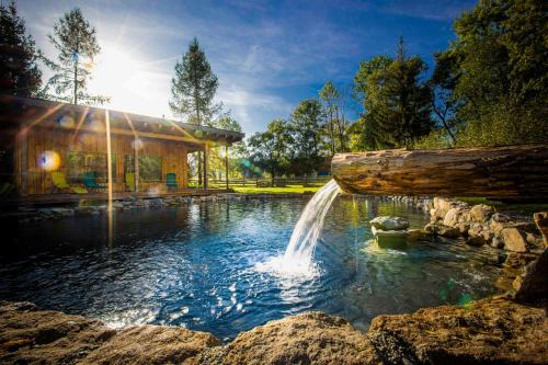 Stredne Malatiny Casa | Holiday Home Holiday Raj