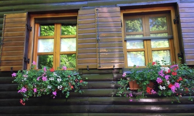 Cujica Krcevina Casa | Holiday Home Snow Hill with Swimming Pool
