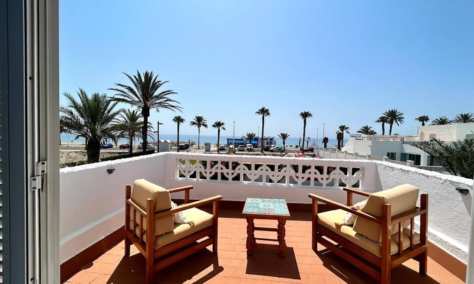 Roquetas de Mar Casa | Casa Vacacional en Almería junto a la playa
