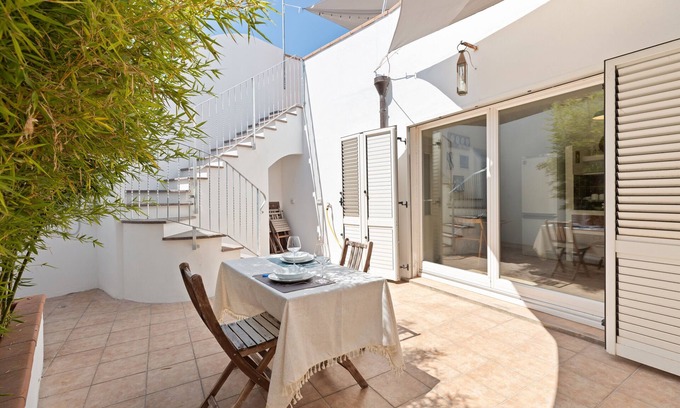 Tresnuraghes Casa | Casa de vacaciones 'I Tre Nuraghi' con vistas a la montaña, Wi-Fi y aire acondicionado