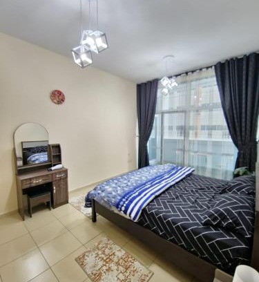 Ajman Apartamento | HOLIDAY HOME in Ajman