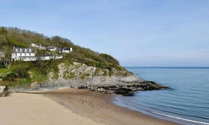 Llanon Casa | Holiday Home in Ceredigion Near Sea Beach