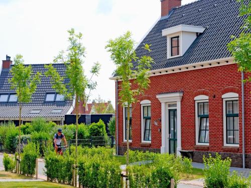 Colijnsplaat Casa | Holiday Home in Colijnsplaat near Oosterschelde, cleaning included