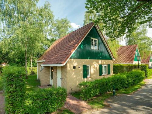 Diessen Casa | Holiday Home in Diessen near Green Park