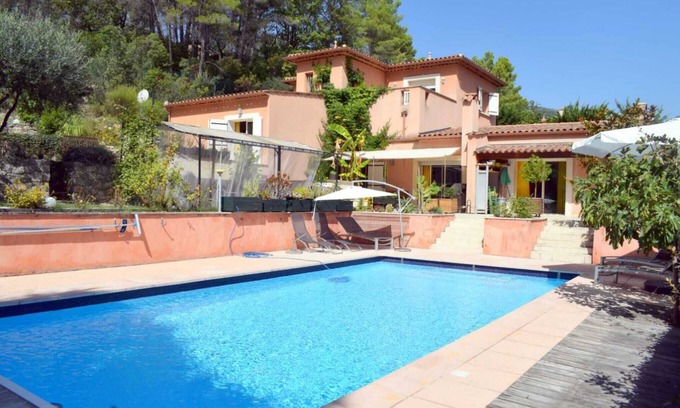 Seillans Casa | Preciosa casa de vacaciones con piscina