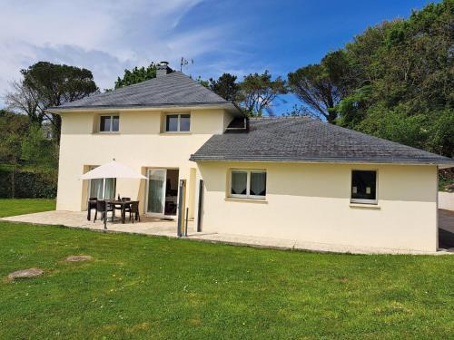 Hanvec Casa | Holiday Home in Hanvec near Bay of Brest