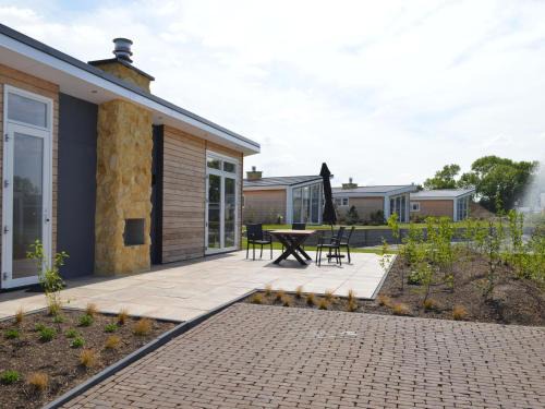 Gasthuis Casa | Holiday Home in Limburg with Outdoor Fireplace