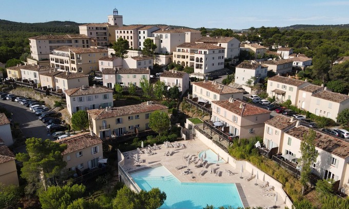 Pont Royal Casa | Alquiler vacacional en Provenza con piscina, cerca de golf, fibra óptica, admite mascotas