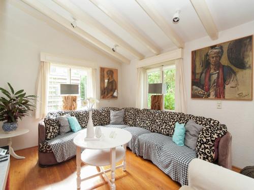 Schoorl Casa | Holiday Home in Schoorl near Forest & Beach