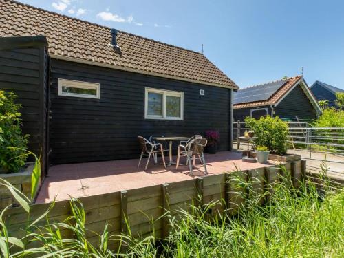 Zonnemaire Apartamento | Holiday Home in Zeeland with Romantic Terrace