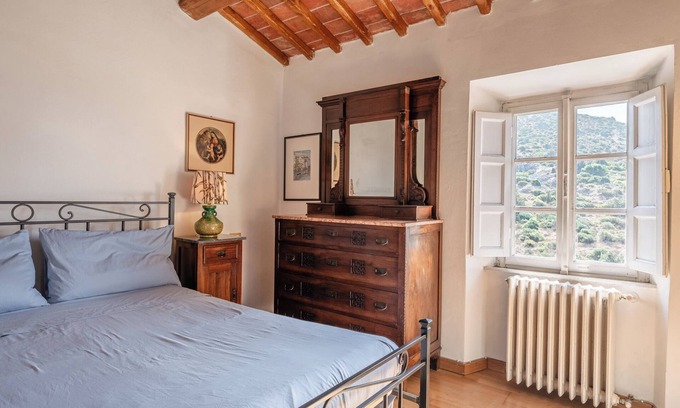 San Giuliano Terme Casa | Casa vacacional 'Villetta Dei Cipressi' con terraza privada y Wi-Fi
