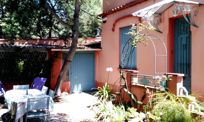 Sorede Casa | Casa de Vacaciones 'Jonquille' con Vista a la Montaña, Terraza Privada y Wi-Fi