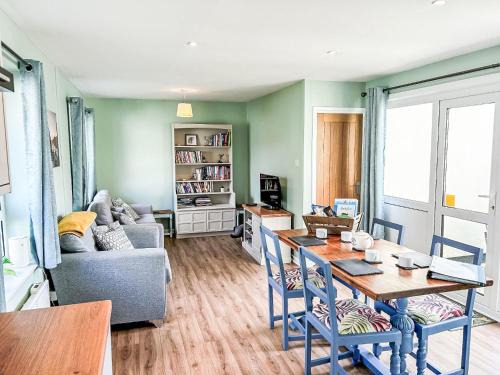 Liskeard Casa | Holiday Home Kingfishers Haven by Interhome