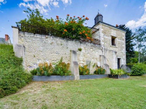 Chissay-en-Touraine Casa | Holiday Home Le Pigeonnier by Interhome