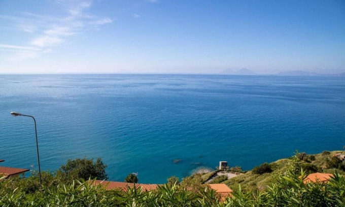 Piraino Casa | Casa de vacaciones "La Casa di Marigiò" con vistas al mar, terraza y Wi-Fi