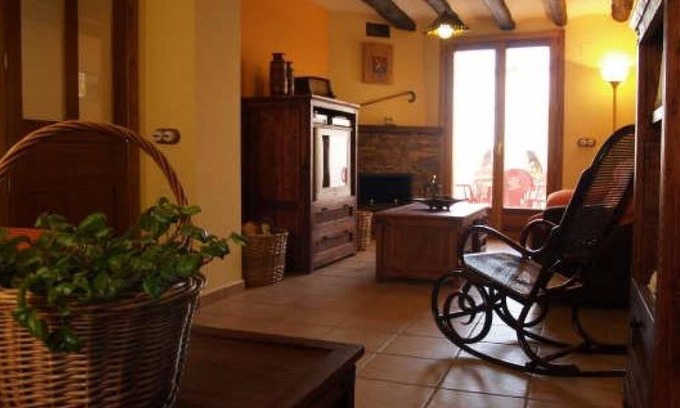 Milagro Casa | Holiday Home 'La Casa Miralrio 1' with Private Terrace, Wi-Fi and Air Conditioning