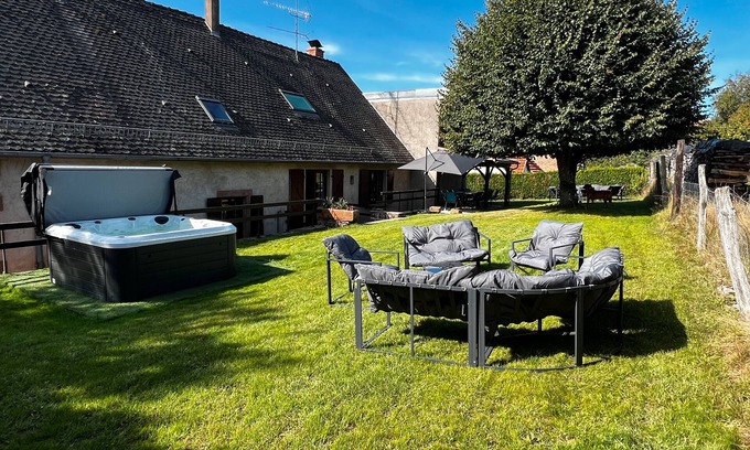 Erckartswiller Casa | Casa de Vacaciones 'La Buissonnière' con Terraza Privada, Jardín Privado y Wi-Fi