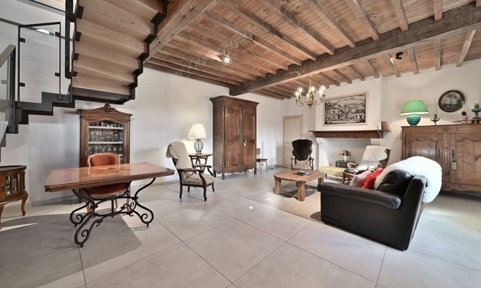 Capvern Casa | Casa de vacaciones 'La Maison Poulogne' con vistas a la montaña, terraza privada y Wi-Fi