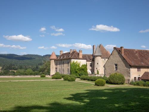 La Tagniere Casa | Holiday Home La Maison du Chateau by Interhome