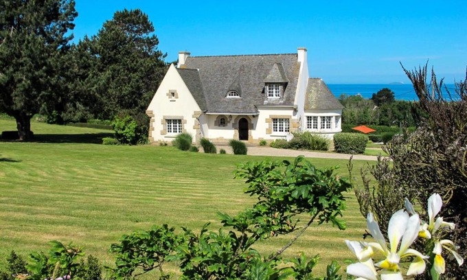 Penvenan Casa | Holiday Home La Rotonde by Interhome