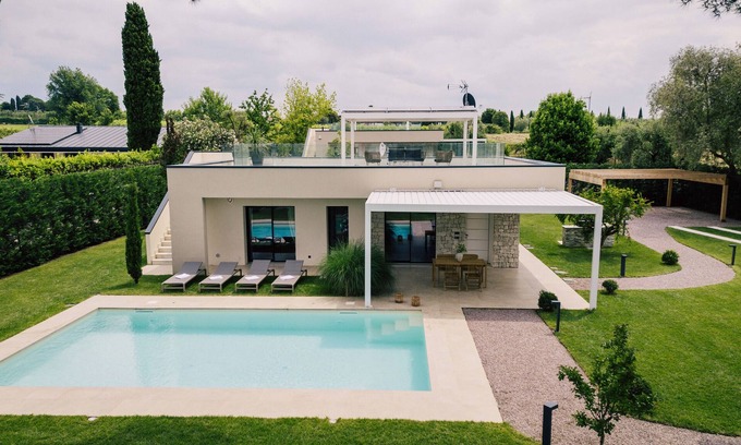 Mattarana Casa | Casa de vacaciones "Lagolino Boutiquehouse " con piscina, jardín y Wi-Fi