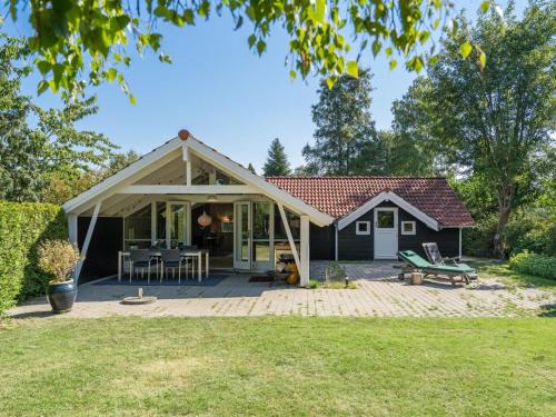 Hornbaek Casa | Holiday Home Liselotta - 550m from the sea by Interhome
